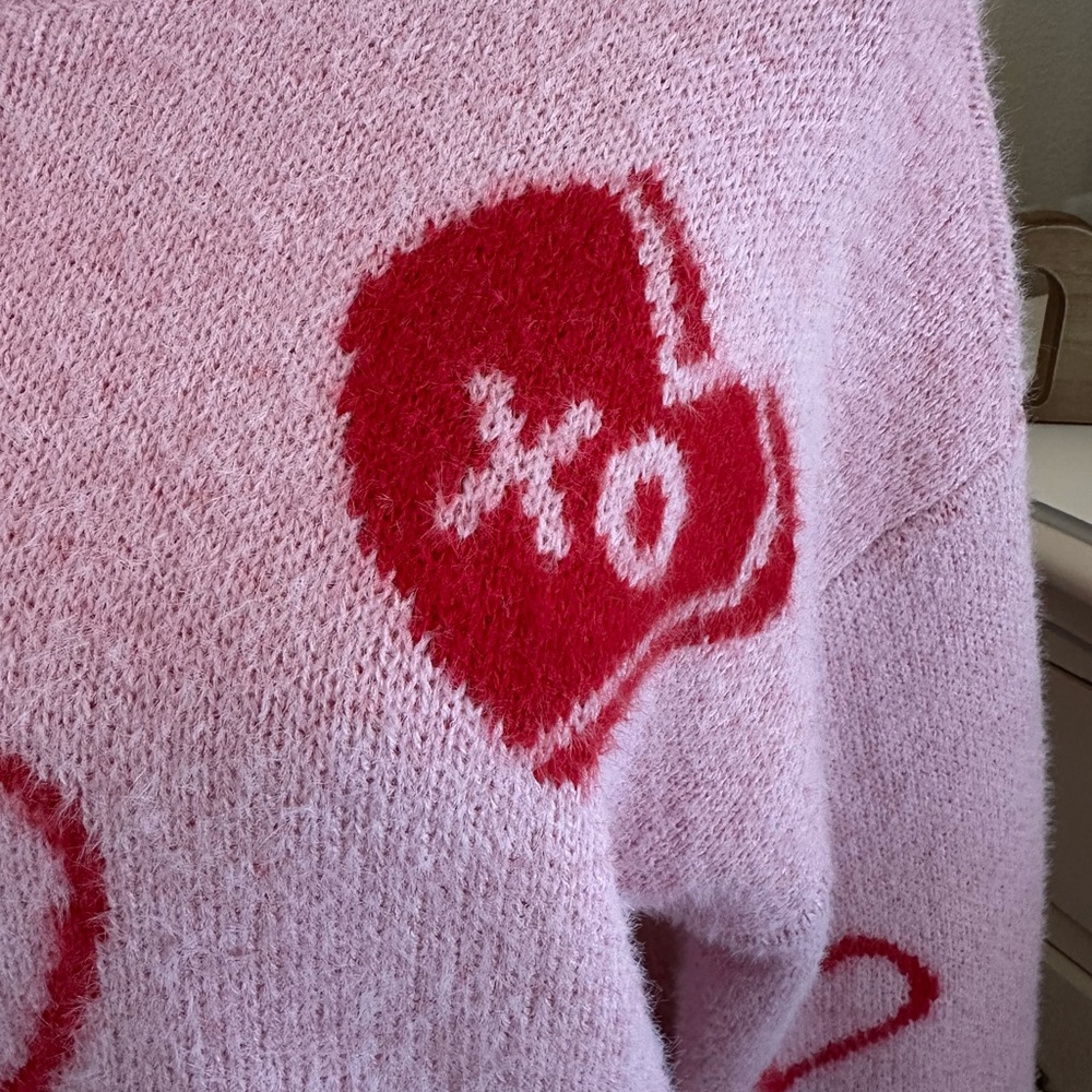 Pink Heart Pattern Sweater - Picture 2 of 4